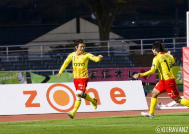 s20131117ikemoto-goal (20)