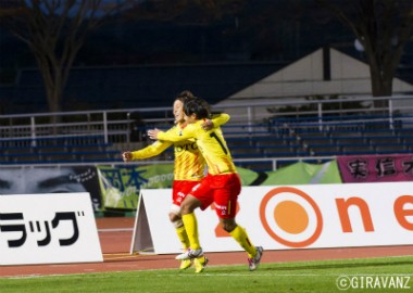 s20131117ikemoto-goal (22)