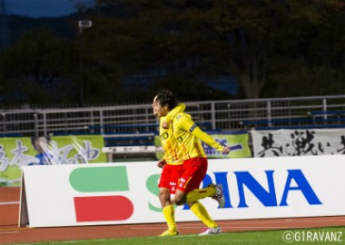 s20131117ikemoto-goal (26)